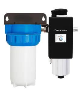 <div>Whole Home UV Water Treatment System</div>
<div>
<p>Part Number: ARROS 9-IHS10<br>Ideal For: Bacteria, Turbidity/Cloudiness</p>
<table>
<tbody>
<tr>
<td>Connection Size</td>
<td>Inlet: 1&rdquo; FNPT, Outlet: (Combo Port) 1&rdquo; MNPT / &frac34;&rdquo; FNPT</td>
</tr>
<tr>
<td>Dimensions</td>
<td>16.95&Prime; &times; 17.5&Prime; x 9.0&Prime; (43.0 cm &times; 44.5 cm x 22.9 cm)</td>
</tr>
<tr>
<td>Flow Rate</td>
<td>30mJ/cm2: 9 gpm (34.1 lpm) 2.0 m&sup3;/hr</td>
</tr>
<tr>
<td>Housing Details</td>
<td>One 10&Prime; 3-piece filter housing</td>
</tr>
<tr>
<td>Power Consumption</td>
<td>33 W</td>
</tr>
<tr>
<td>Ship Wt. (lbs)</td>
<td>40 lbs (18.1 kg)</td>
</tr>
</tbody>
</table>
</div>