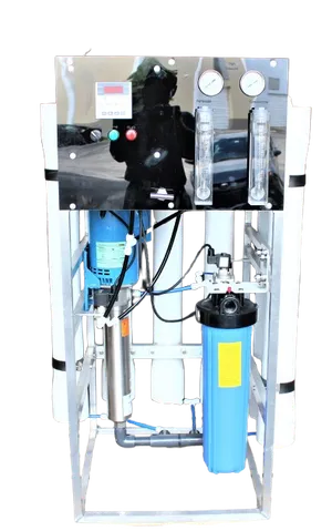 <p>Item Part: DERO-G6</p>
<p>Capacity: 12,000GPD</p>
<p>Membranes: 6</p>
<p>with stainless steel vessels or PRFV vessels</p>
<p>Pump: Multistage</p>
<p>Power Supply Options: 220V Single phase or Triphase (380V Triphase also available)</p>
<p><strong>Reverse Osmosis </strong>is a water purification technology that uses a semi-permeate membrane to separate dissolved and suspended components such as salts, large ions or molecules, and bacteria, from the water. Reverse Osmosis is used both in industrial processes and for the production of drinking water</p>